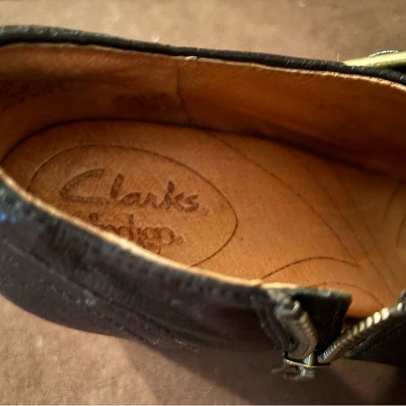 Clarks Black Leather Heels with Buckle - Picture 5 of 5